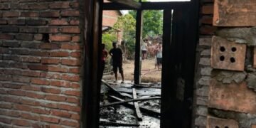 Bekas Bengkel di Pijoan Dilalap Api, 4.000 Liter Air Dikerahkan untuk Padamkan Kebakaran
