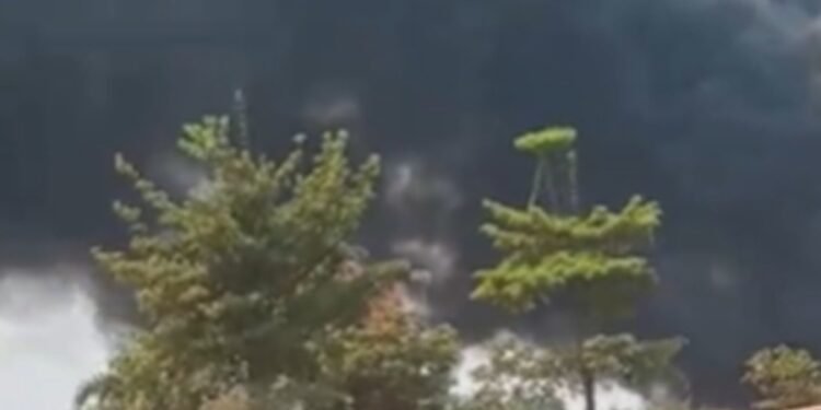Rumah Diduga Jadi Gudang Minyak Ilegal Terbakar, Polisi Kejar Pemilik dan Asal BBM